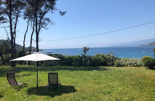 Orcino House | Charming pied-dans-l'eau villa with stunning views, large garden, private pool