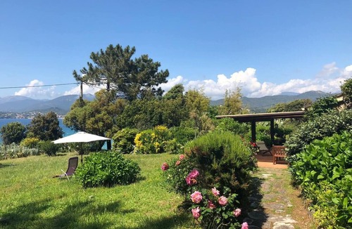 Orcino House | Charming pied-dans-l'eau villa with stunning views, large garden, private pool
