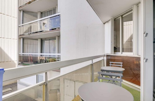 Saint-Germain-en-Laye Apartment | Chic and spacious apart with parking