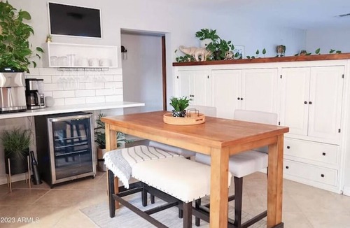 Village Grove House | Citrus House