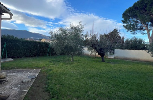 Lucciana House | Classic elegance and timeless charm: Maison de Caractère with garden