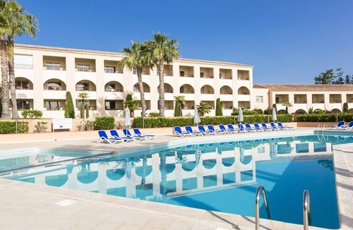 Bravone Apartment | Coastal AC Stay Near Bravone for 4