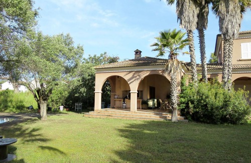Pineto Apartment | Cosy apartment for 5 guests with WIFI, A/C, TV, terrace and pets allowed