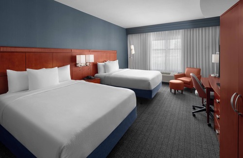 Valencia Hotel | Courtyard by Marriott Santa Clarita Valencia