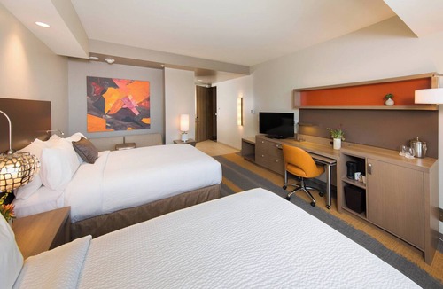 Downtown Phoenix Hotel | Courtyard Phoenix Downtown