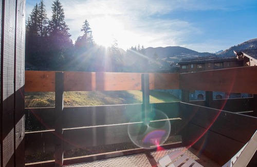 Valmorel Apartment | Cozy 2-Room Apartment for 5, Near Ski Slopes and Shops, Crève-Cœur