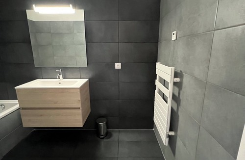 Bonifacio Apartment | Cozy 3-bedroom apartment with WiFi, AC in amazing Bonifacio