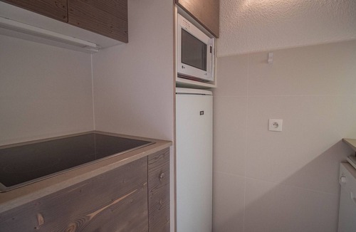 Valmorel Apartment | Cozy duplex for 6, washer, balcony, near slopes in Valmorel
