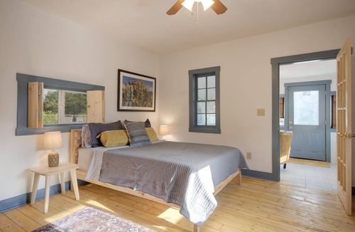 Albuquerque House | Cozy home with room to roam