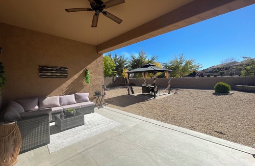 Granville House | Cute & Comfortable 3BR Getaway for Relaxed Stays