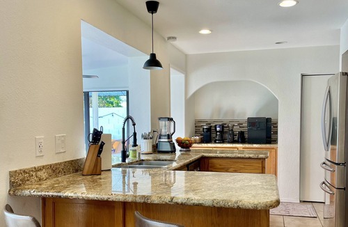 Paradise Valley Village House | Desert Retreat - Neighborhood Trails - Week/Month Discounts