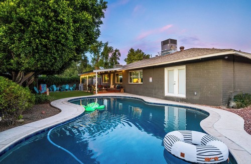 Tempe House | Designer Desert Hideaway - Sleep 16 - Heated Pool - Game Room