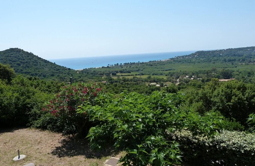 Pinarellu House | Detached villa with beautiful sea view and large garden