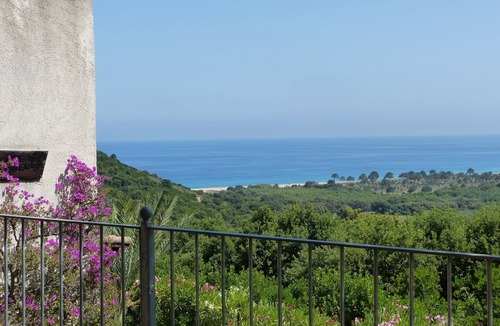 Pinarellu House | Detached villa with beautiful sea view and large garden