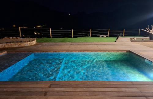 Ocana Villa | Domaine Le Chemin des Oliviers Maison 3 chambres 8 personnes piscine chauffée 15 avril 15 octobre