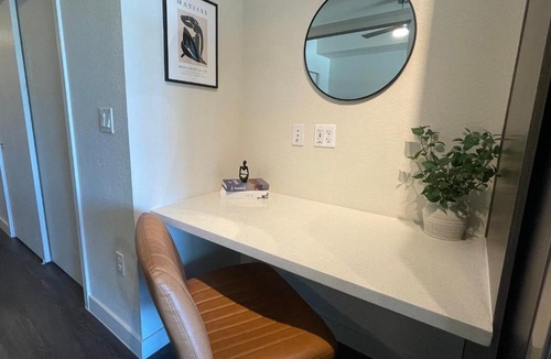 Downtown Phoenix Apartment | Downtown Zen Bliss