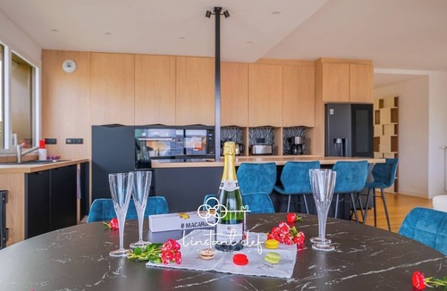 Republique Apartment | Ecrin Unique - Premium Apartment - Terrace, View & Garage