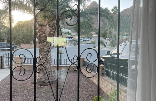 Drexel Heights House | Enjoyable 3-bedroom house with AC in quiet Tucson neighborhood