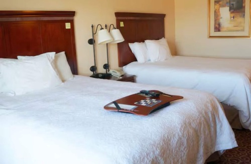 Kingman Hotel | Explore Route 66 in 2 Units w/Free Breakfast, Access to Indoor Pool & Hot Tub