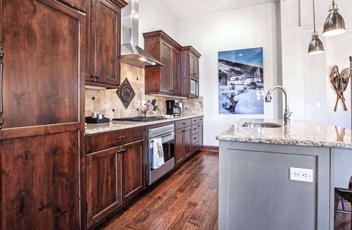 Park City Condo | Exquisite 3 bedroom Hyatt Centric Penthouse - Ski in/walk out