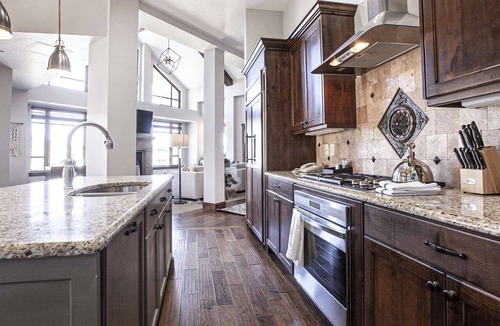 Park City Condo | Exquisite 3 bedroom Hyatt Centric Penthouse - Ski in/walk out
