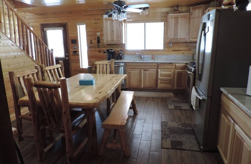 Meadow View Heights Cabin | Family Mountain Retreat Sleeps 11 Views, ATV Trails & Near Bryce Canyon