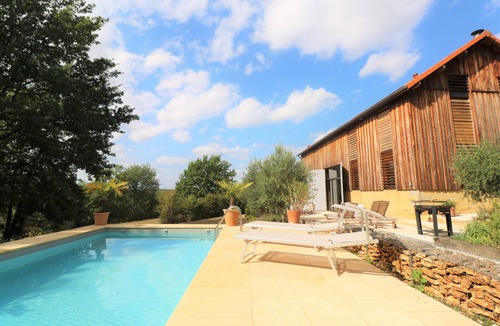 Meyrals House | FORMER TABACCO BARN FULLY RENOVATED AS LOFT & PRIVATE HEATED POOL CLOSE SARLAT