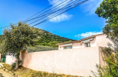 Pinarellu House | Beautiful modern house T4 quiet with its garden, beach walk 8 sleeps