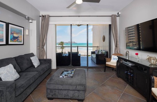 Puerto Penasco Condo | Fresh Remodel - 1BR 1BA Gorgeous Ocean Front Condo at Las Palomas - Cristal 306