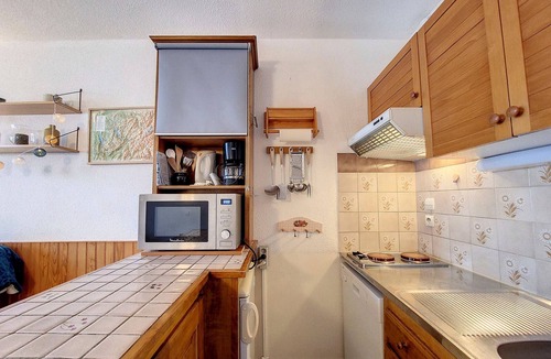 La Rosiere Apartment | Functional studio near slopes and shops, balcony and mountain corner