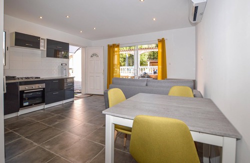 Cuttoli-Corticchiato House | Functional, modern vacation cottage between Ajaccio and the mountains of Corsica.