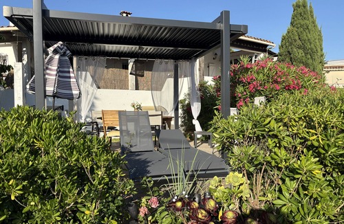 Grosseto-Prugna Apartment | Ground-floor apartment in Porticcio. 70 m2. Private garden and parking. Quiet. 2 to 5 people,