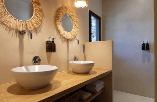Lama Hotel | Hôtel Case Latine