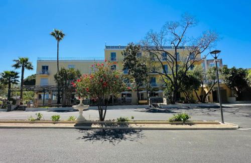 Lucciana Hotel | Hôtel "Castellu"