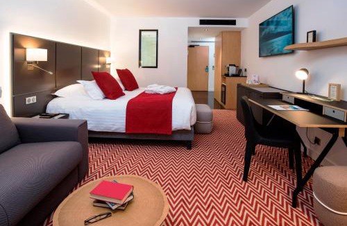 Meudon-la-Foret Hotel | Hôtel Forest Hill Meudon Velizy