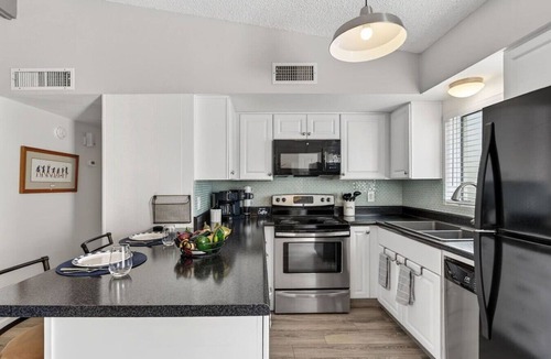 Golden Hills Apartment | Healing Haven Near Banner Heart Hospital