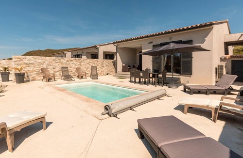 Lozari Villa | Homerez - 100 m away from the beach! Nice villa for 4 ppl. with swimming-pool