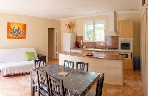 Beziers Apartment | Homerez - Apt in Béziers - Shared Pool