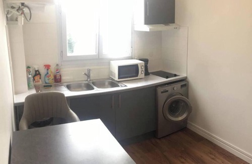 Clichy Apartment | Homerez - Bright Studio in Clichy 27 m² + parking
