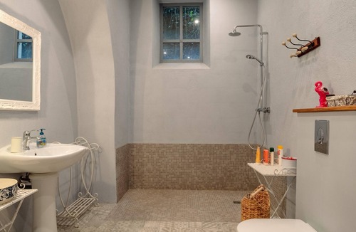 Levie House | Homerez - House 15 km away from the beach for 8 ppl. with terrace at Levie