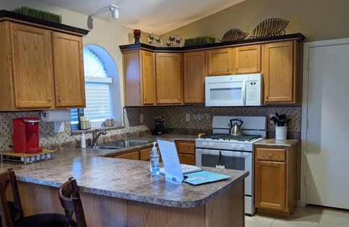 Canyon Trails House | House with pool near MLB Baseball Spring Training, NFL Football Stadium & NASCAR