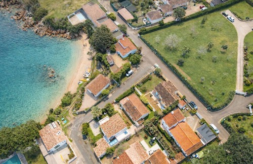 Verghia House | Ideally located creek 50m away, famous Argent beach 500m away, close to the forest.