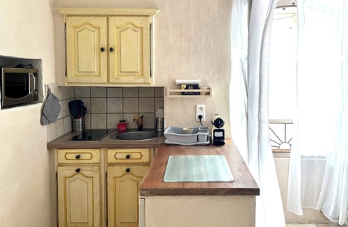 Bonifacio Apartment | IN THE HEART OF THE HISTORIC CENTER, BONIFACIAN APARTMENT FOR 2-3 PEOPLE