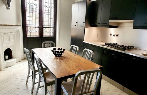 Saint-Merri Apartment | Jehan, 2BR/1BA, 4 people