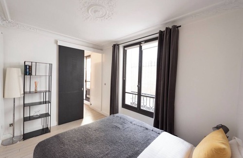 Saint-Merri Apartment | Jehan, 2BR/1BA, 4 people