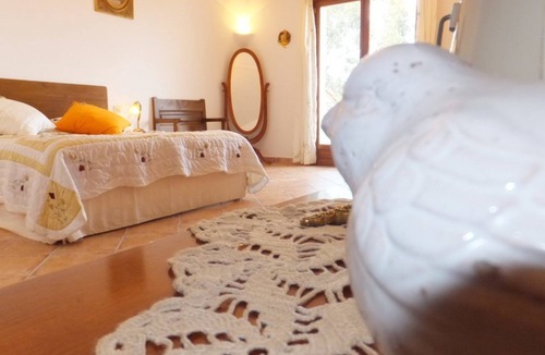 Pietra Long Salvini Bed & Breakfast | L'Hôte Antique