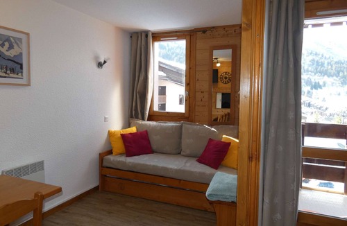 Valmorel Apartment | La Lauzière-Dessous 22 - Charming studio with a movable partition and a small cabin bedroom