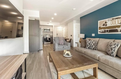 North Mountain Apartment | Landing | Beautiful 2BD, Pool, Gym