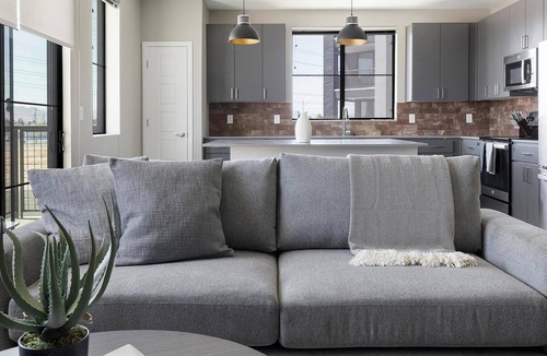 Warehouse District Apartment | Landing | Chic 2BD, Gym, Yoga Studio