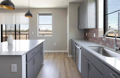 Warehouse District Apartment | Landing | Chic 2BD, Gym, Yoga Studio
